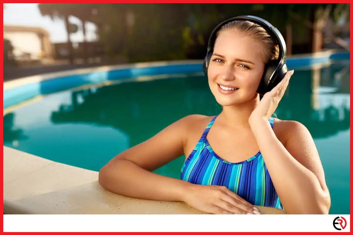 Swimming with headphones